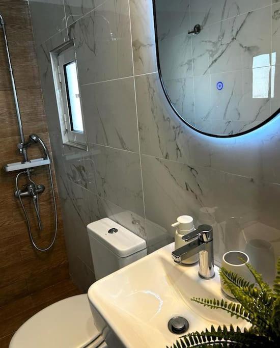Exquisite Penthouse With Breathtaking Acropolis Panorama View Leilighet Athen Eksteriør bilde